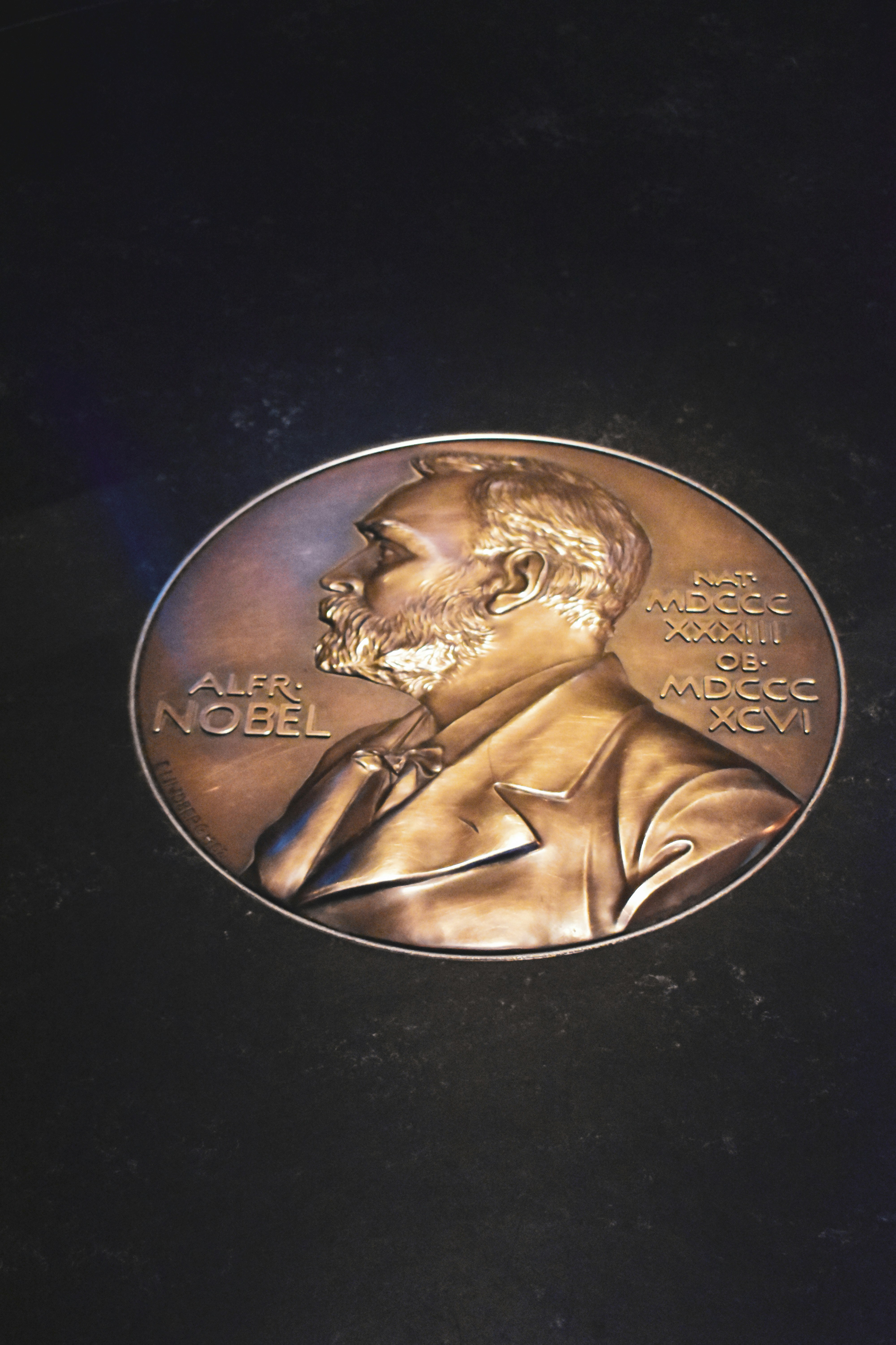 Quiz de la semaine :  Nobel, dette et énergie